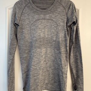 lululemon athletica Gray Long Sleeve Top